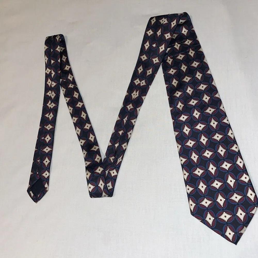 Brooks Brothers BFS Men’s Dress Tie Sz 57” Black Geometric Silk Business Formal